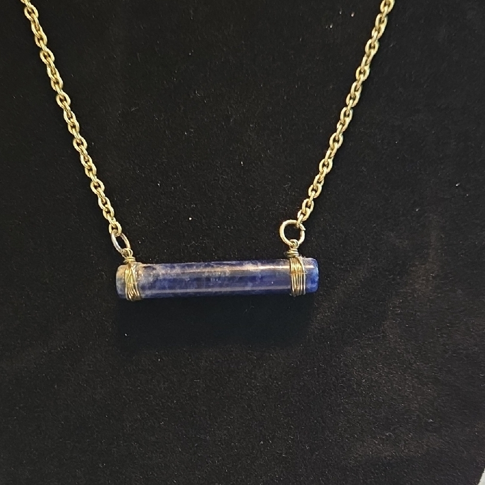20" Elegant Blue Stone and Gold Bar Pendant Necklace